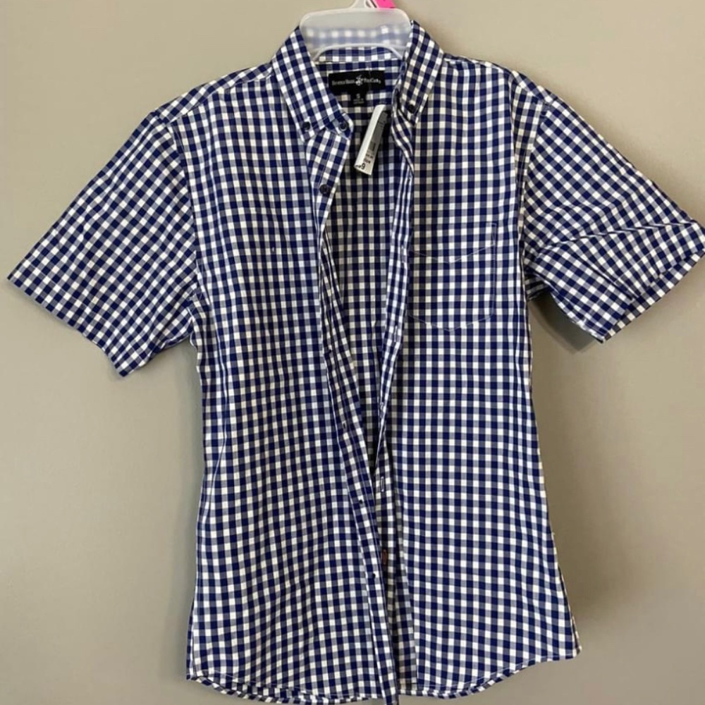 Boys short sleeve button up shirt size S